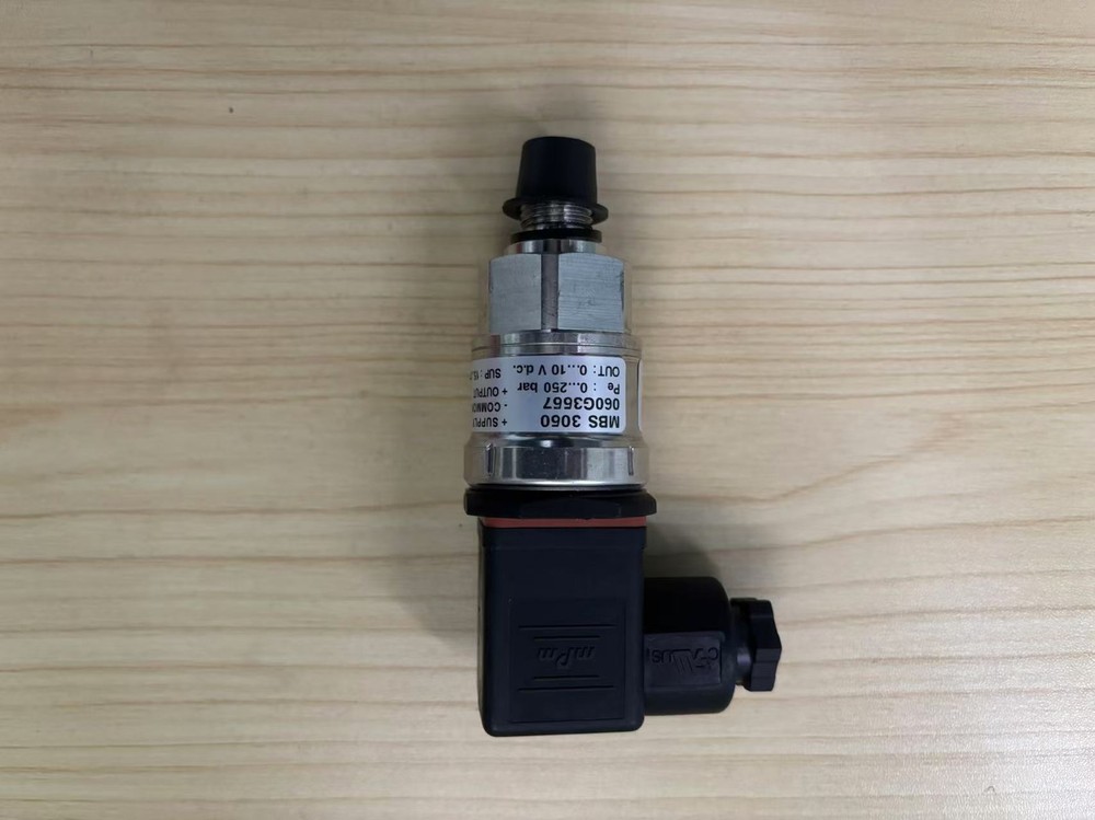 Danfoss MBS3050 060G3557 pressure sensor