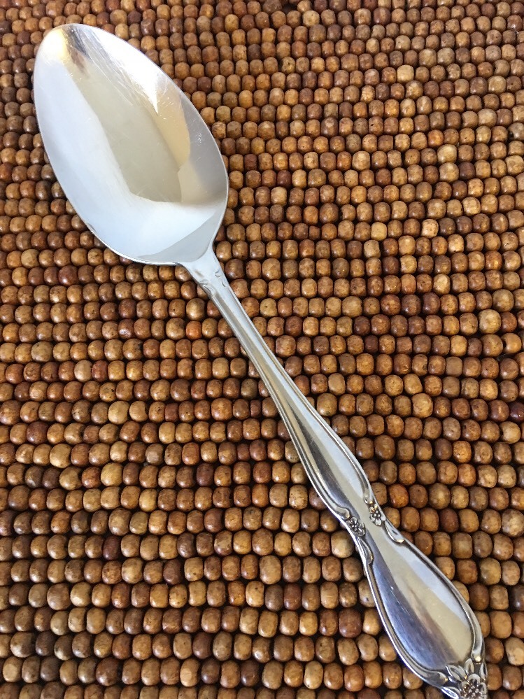 Oneida CHATELAINE Serving Table Spoon Glossy Stainless Floral Scroll 8.25"