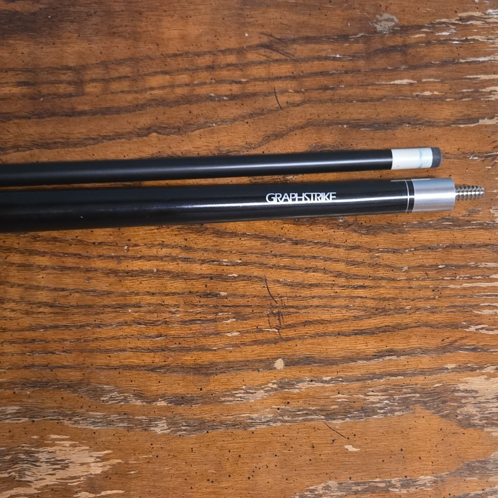 Viper Graph Strike Two-Piece Billiard Cue 50-8115