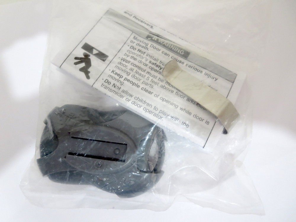 GENIE - INTELLICODE 3 Button Remote Transmitter Never Used #3623636176