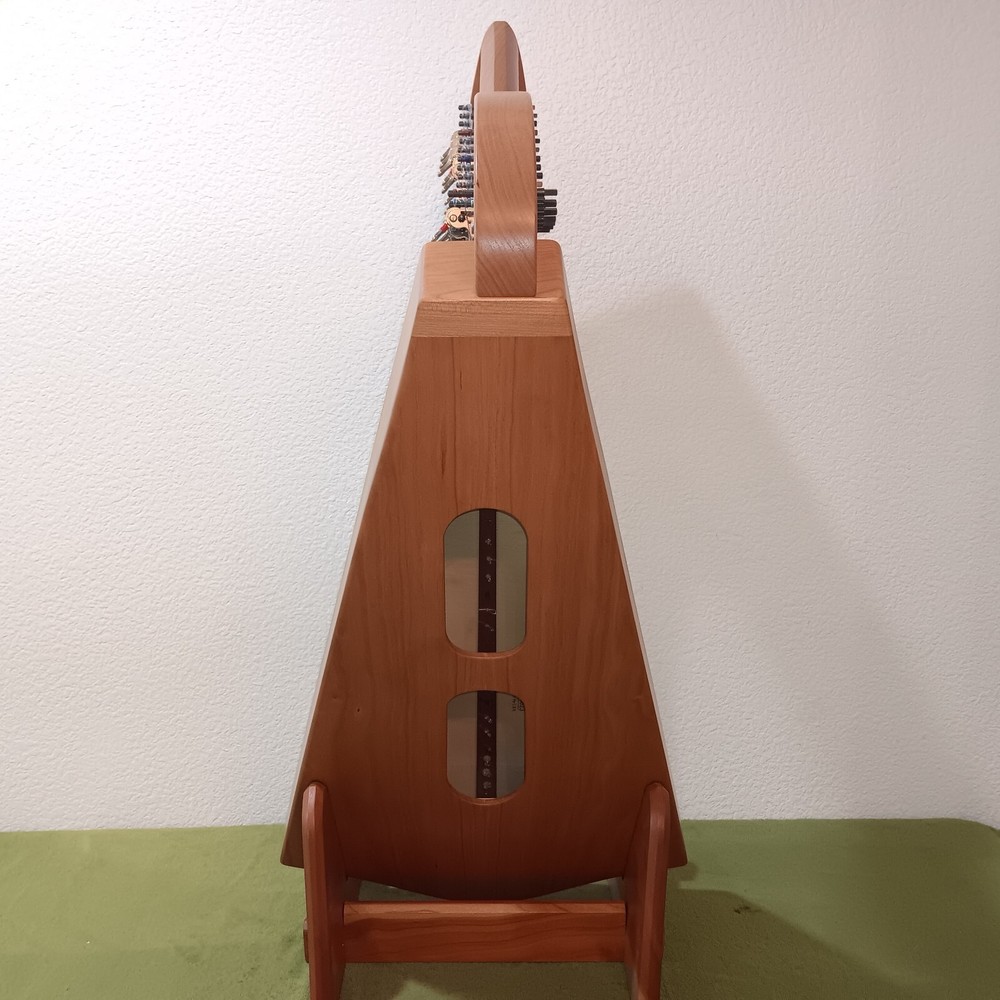 Triplett Avalon 25 Celtic Harp