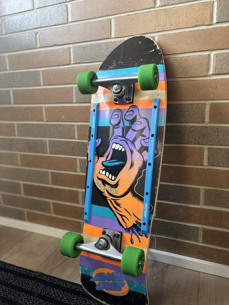 Santa Cruz Screaming Hand Complete 31.5”