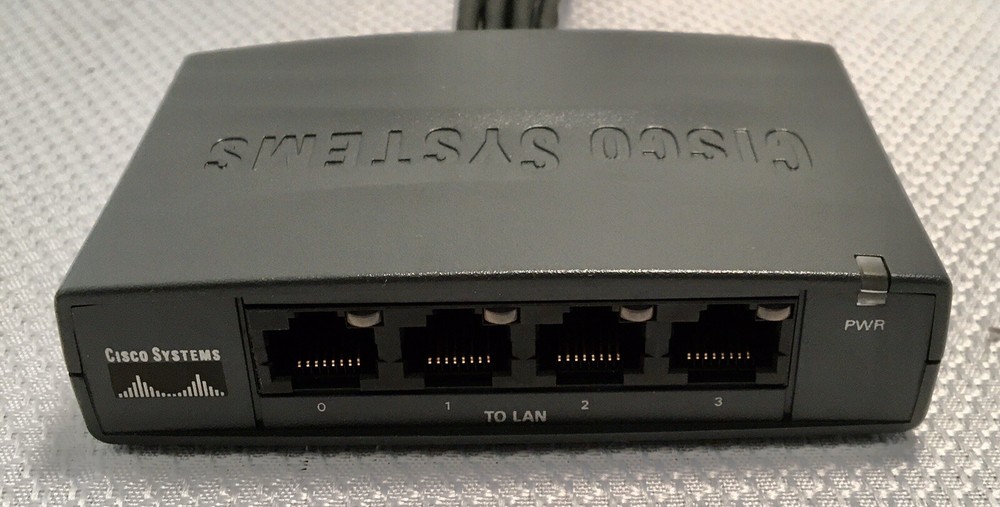Cisco Systems Model 800-PWRINJ Router