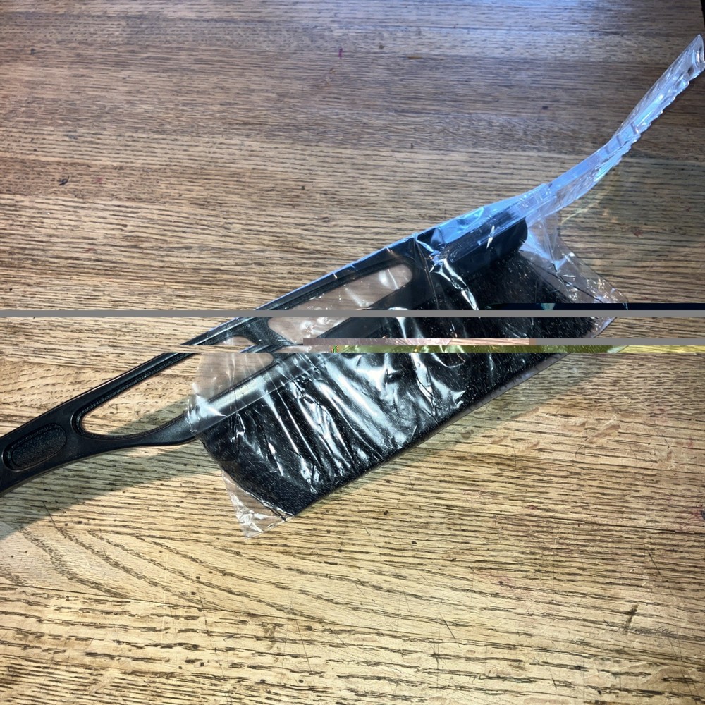 DRIVERS CHOICE SNOW BRUSH WITH SCRAPER