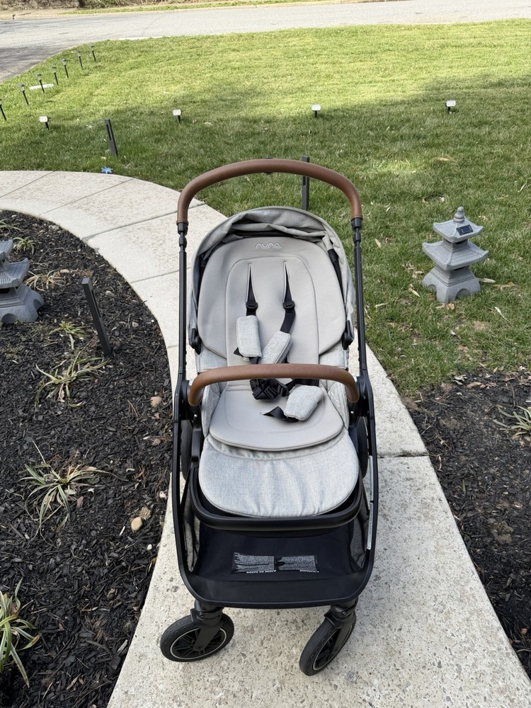 Nuna TRIV Stroller