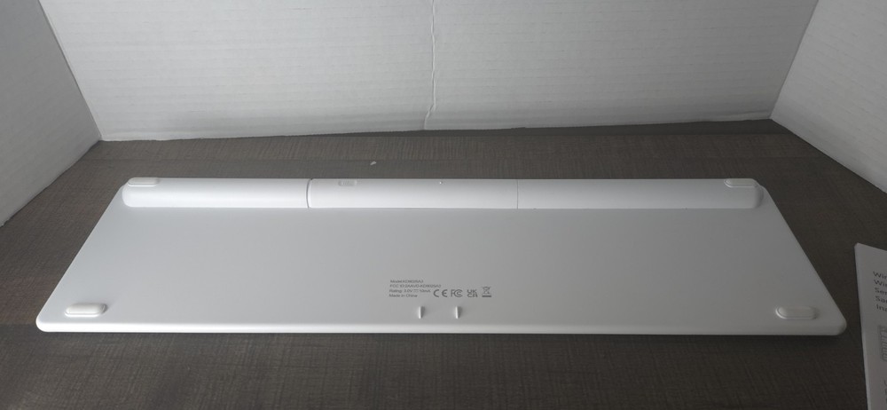 Dual-Mode Bluetooth Keyboard: Wireless Freedom, Zero Dongle