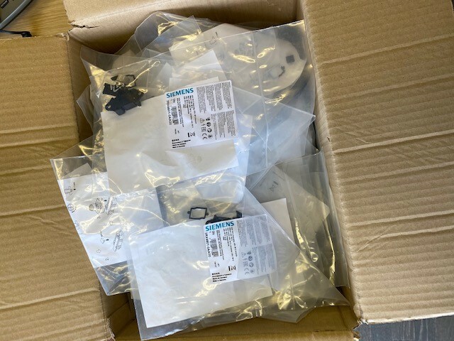 SIEMENS 3RX9801-0AA00 CONNECTOR