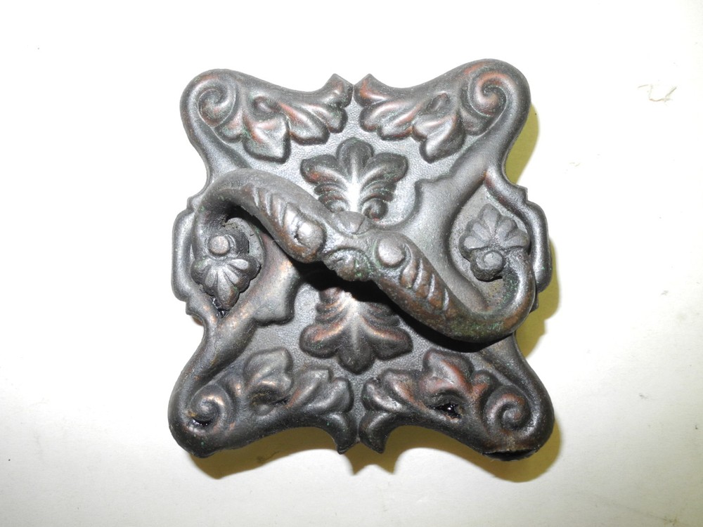 VINTAGE WHEELER & WILSON TREADLE SEWING MACHINE SOLID BRASS DRAWER PULLS, NICE