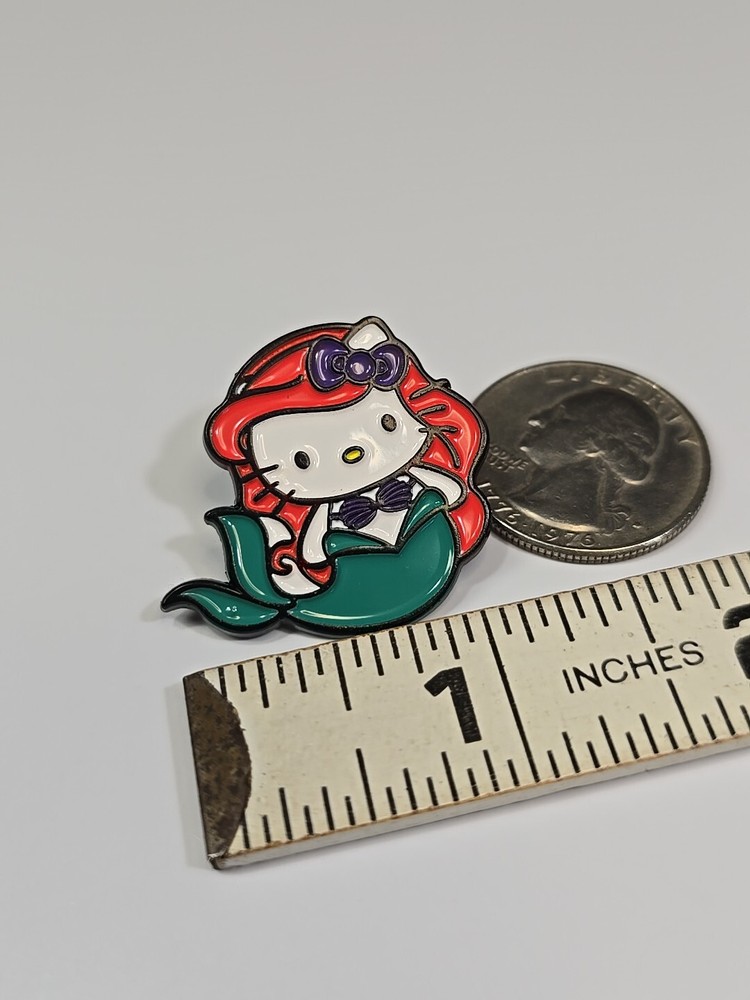 Hello Kitty Mermaid Lapel Pin*