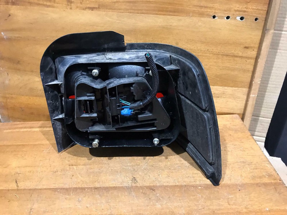 ROVER 400 SALOON 1994 PASSENGER TAIL LIGHT TAIL LAMP