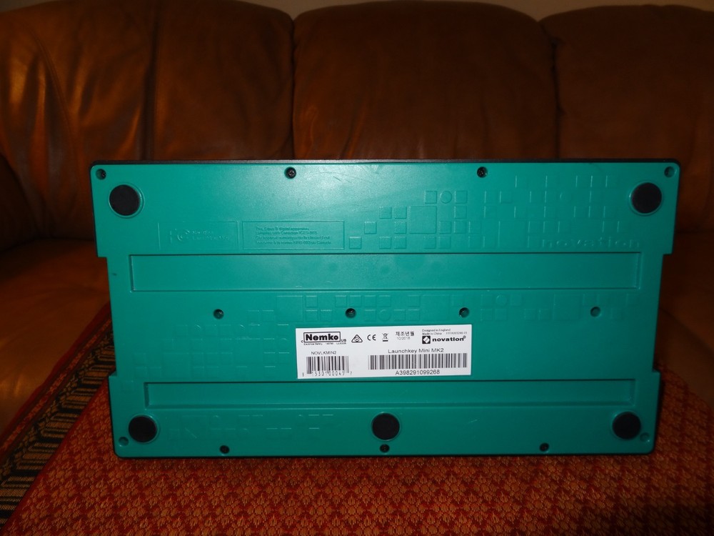 Novation Launchkey Mini MK2 Keyboard Controller w/ Power Adaptor