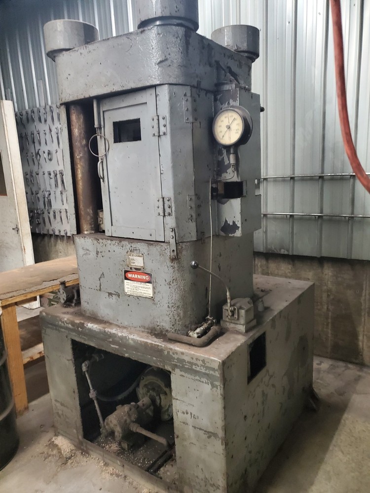 Hydraulic press 1000 Ton