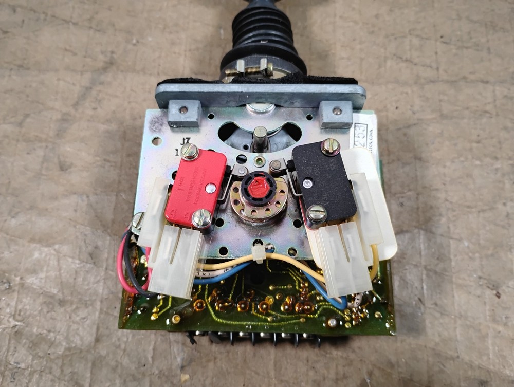 OEM Controls EMS4M5253 Joystick Controller - UNUSED