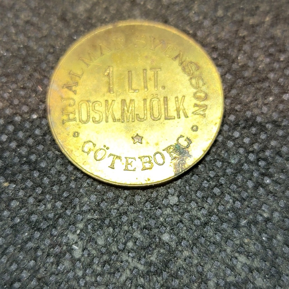 4 FOREIGN TOKENS L1040