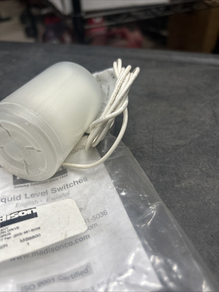 MADISON MS8800 Liquid Level Switch: Selectable, 1/4" NPT ,100 psi Max. Pressure