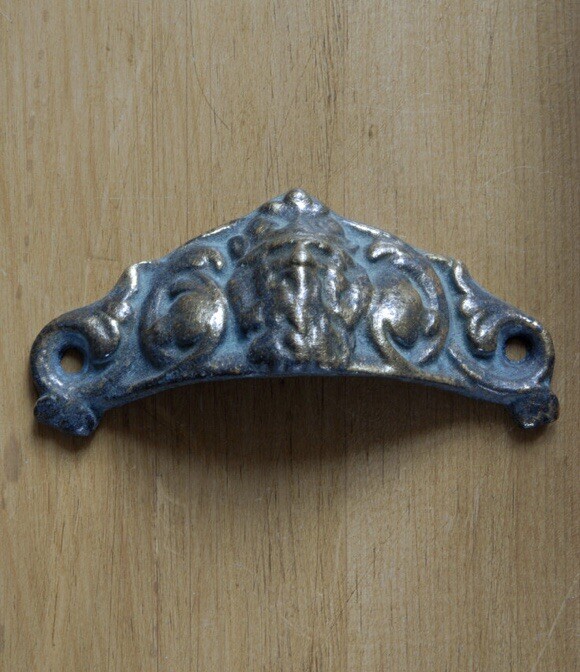 X1 SINGLE Drawer Pull Cup Handle Green Man Cast Iron Vintage - 11 AVAILABLE