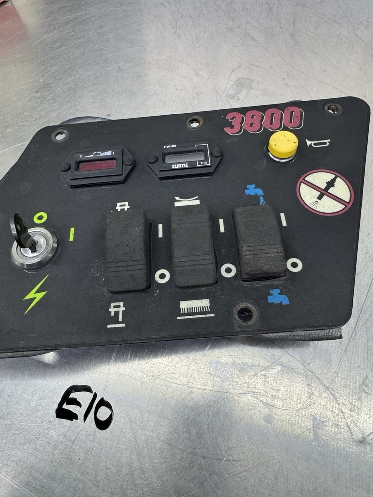 Nilfisk-Advance Advance 3800 Switch Control Board Floor Scrubber Key Tested