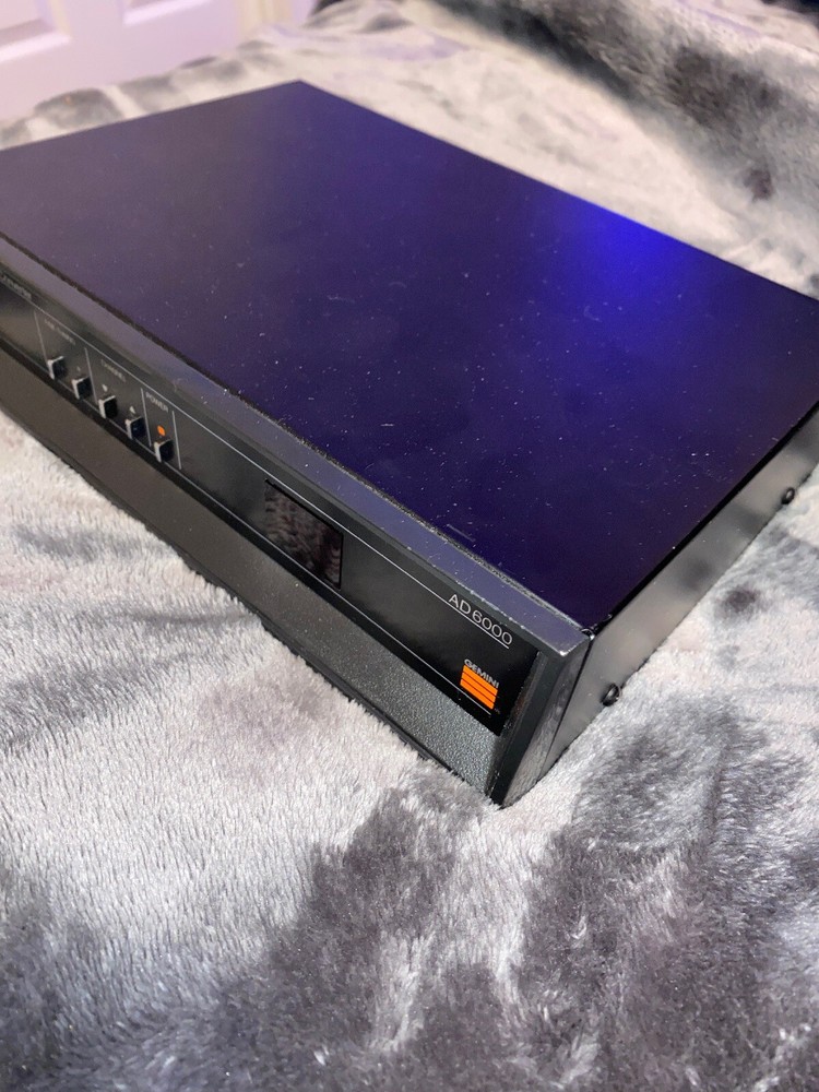 Gemini Cable Converter Tuner AD6000 Channel - 3/4 Switchable Powers Up