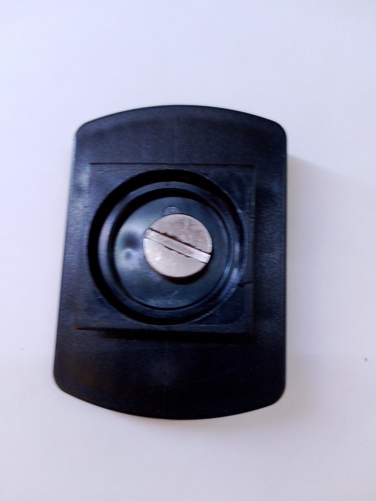 TRIPOD MULTI FIT QUICK RELEASE PLATE W/2” SQ CONNECTOR BASE 4 CAMERA/SCOPE
