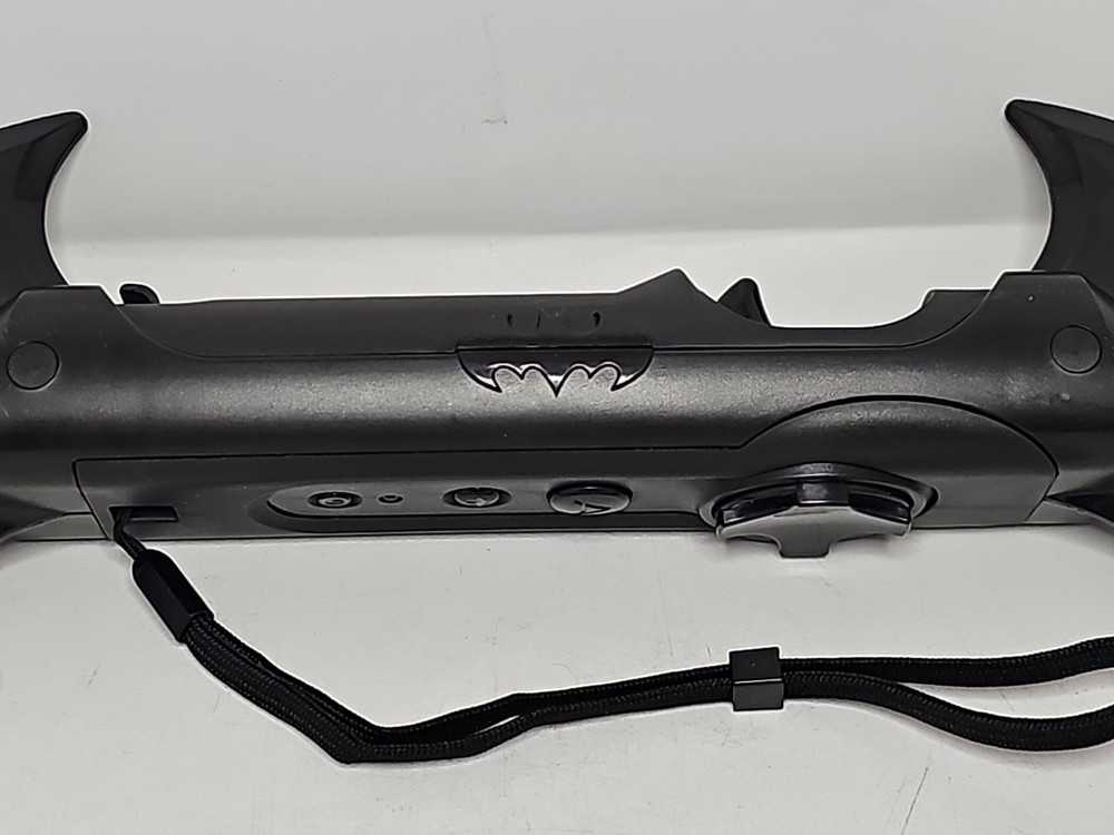 2017 Skyrocket Wii Batman Controller Remote Batwing Batarang Model 01764