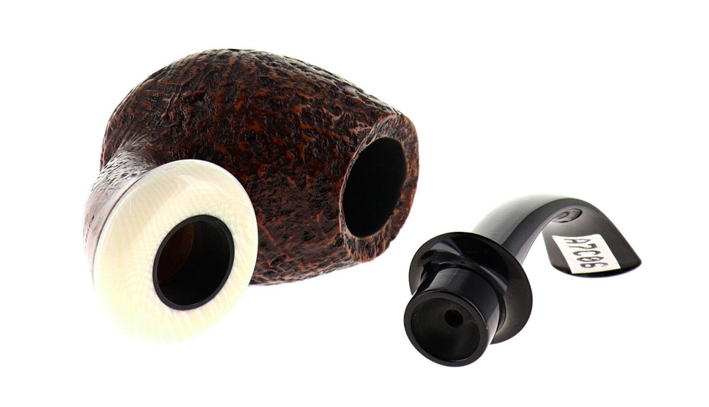 Pipe C-pipe GRUPPO 6 brown smooth shape freehand egg
