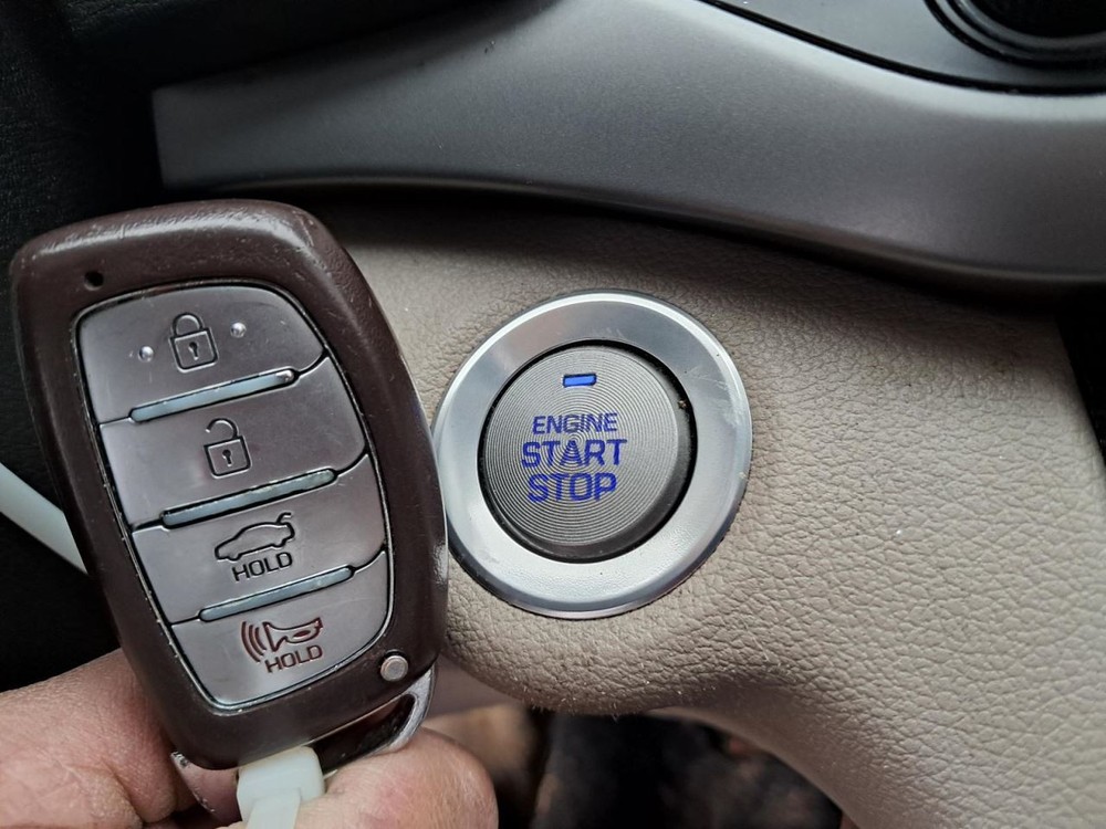 ELANTRA 2017 Glove Box 4918862