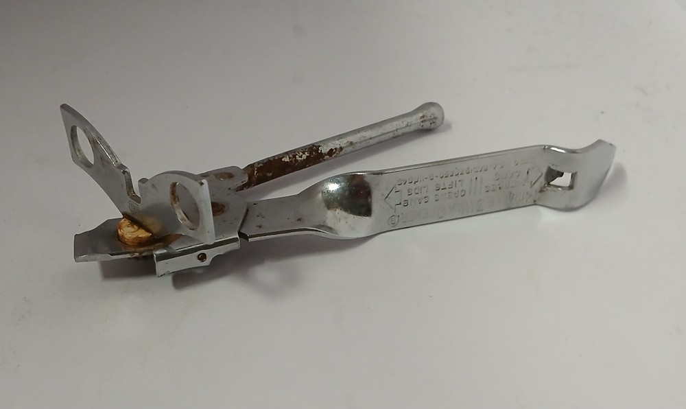 Vtg Can Openers (Manuel)