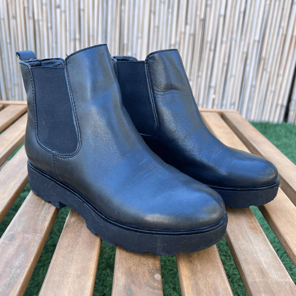 Steve Madden Women's Leather Pull On Lug Sole Block Heel Ankle Booties Size 36