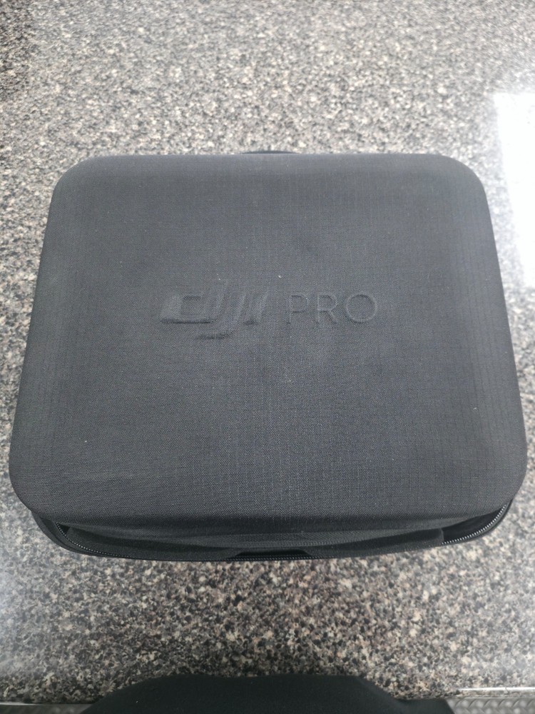 DJI RS3 Gimbal Stabilizer Combo – Excellent Condition