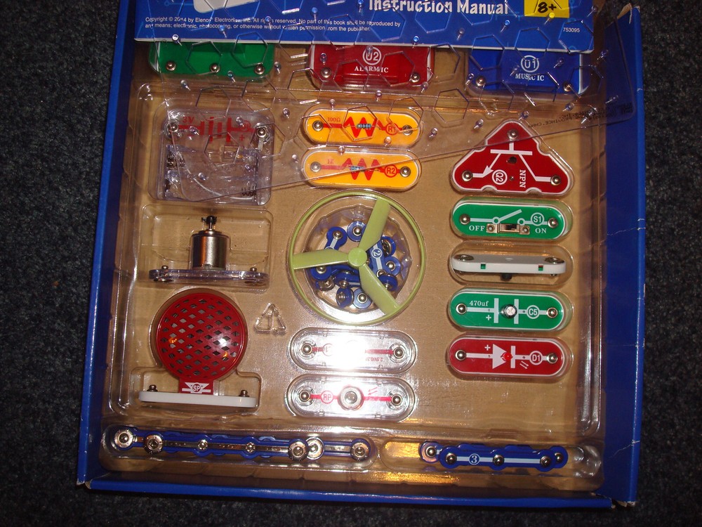 Edu Toys Circuit Maker Skill Builder 125, ages 8+ electronics projects, Science