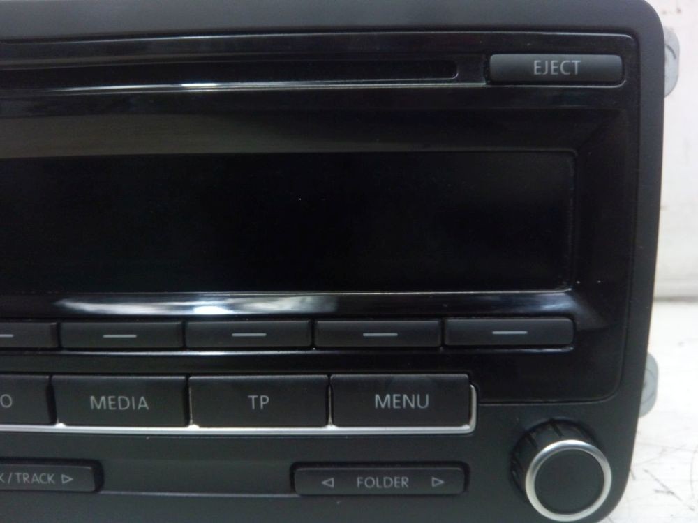 Radio/CD Changer Combination *CODE not present. Fits VW Touran (1T1,