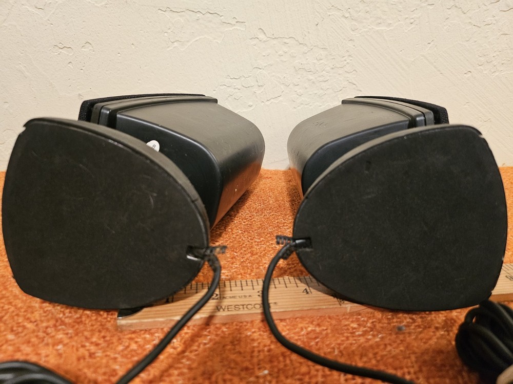 2 Vintage Acoustic Authority Computer SpeakersTested & Working Matching set