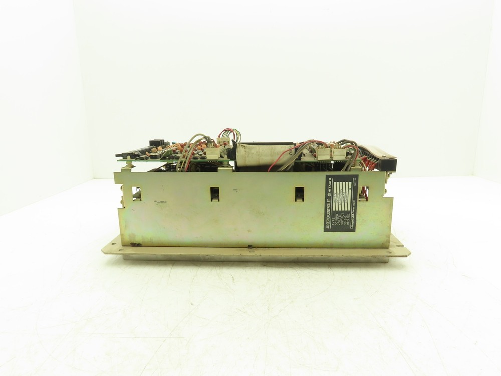 Hitachi HDV472 Servo Controller Power Supply Unit 270VDC Input 200/220VAC Output