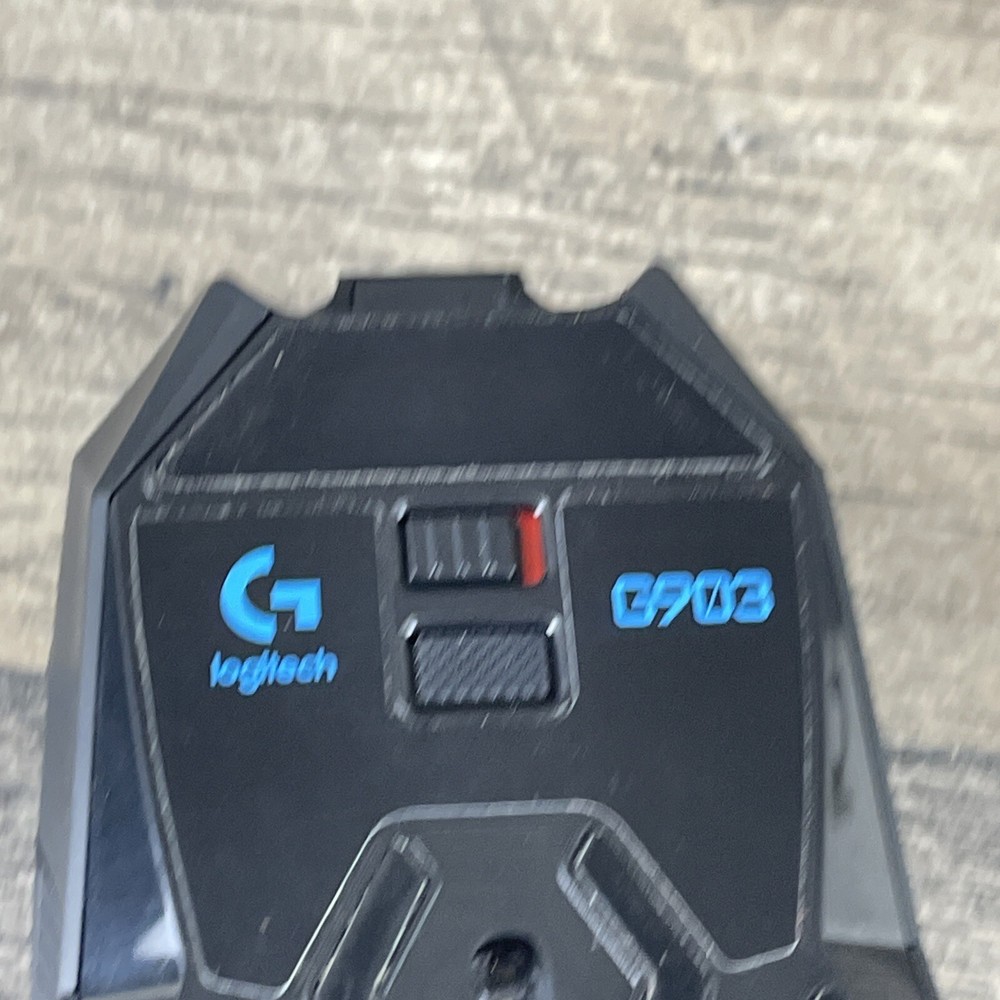 Logitech G903 Lightspeed Wired/Wireless Gaming Mouse - No Dongle