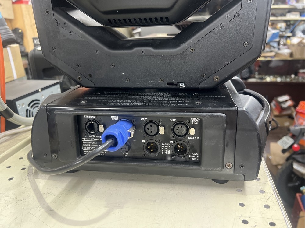 Robin Pointe ￼RNS2 Robe Navigation System 2 Moving Head Light
