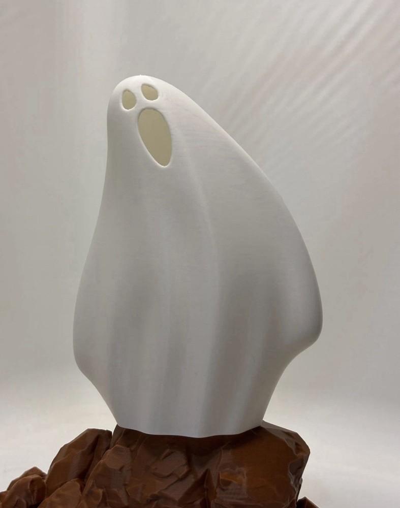 SUPER CUTE GHOST HALLOWEEN TEE LIGHT UP DECORATION FOR FALL