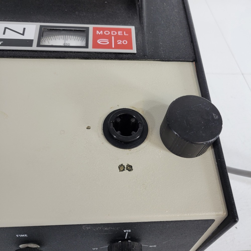 Coleman 6/20 Junior II Optical Spectrophotometer Spectrometer