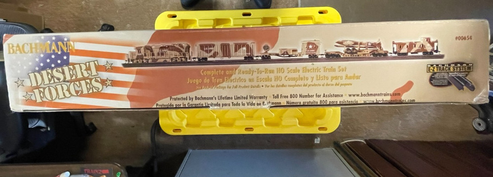 BACHMANN HO #00654 - Desert Forces - Military Train Set