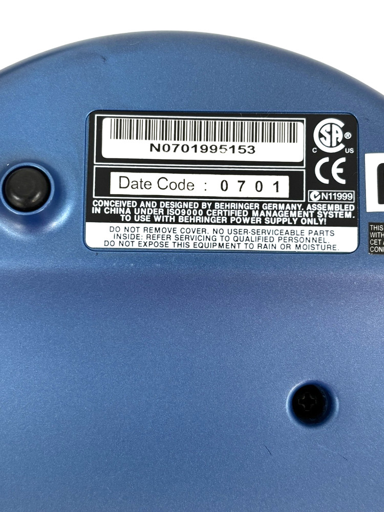 Behringer V-Amp 2 Virtual Amplifier Guitar Processor, Duel Foot Switch, Bag