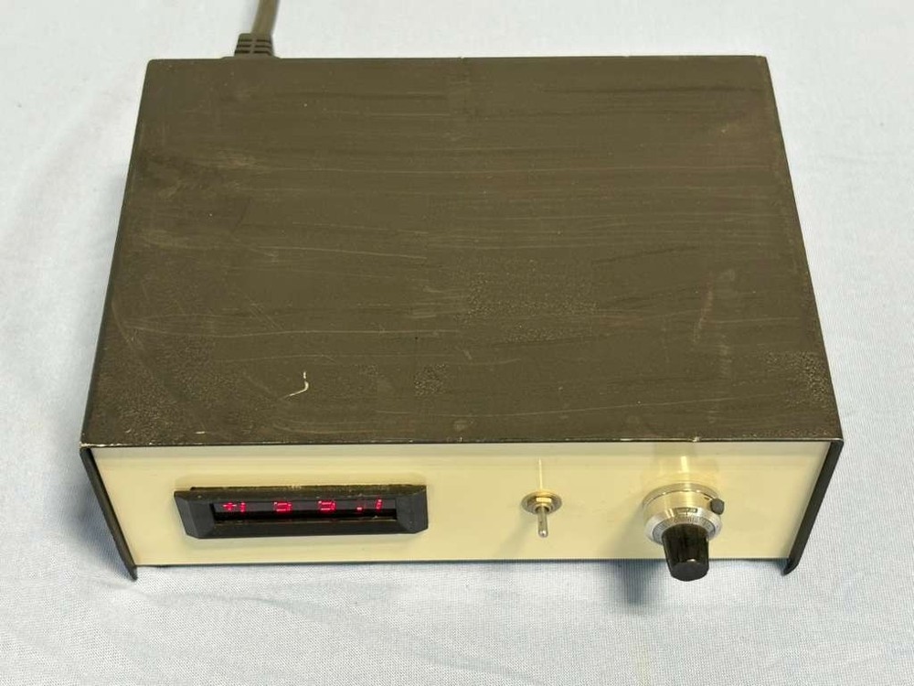 Vintage Digital Transducer Indicator Signal Conditioner Display Panel Meter Unit