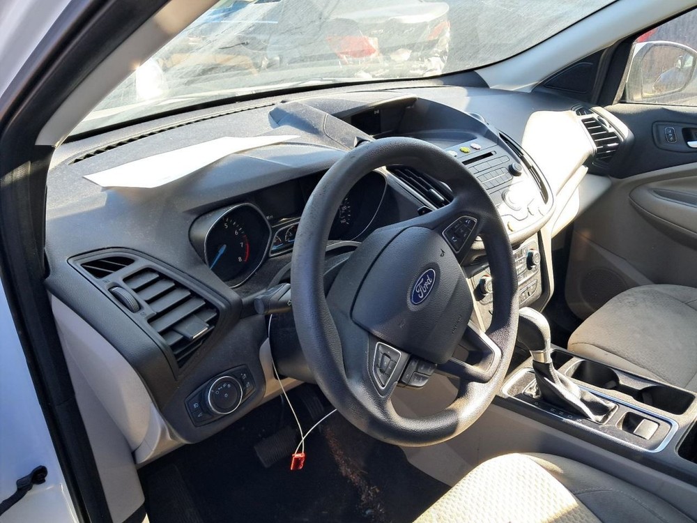 Fuse Box Engine Fits 17 ESCAPE 4813408