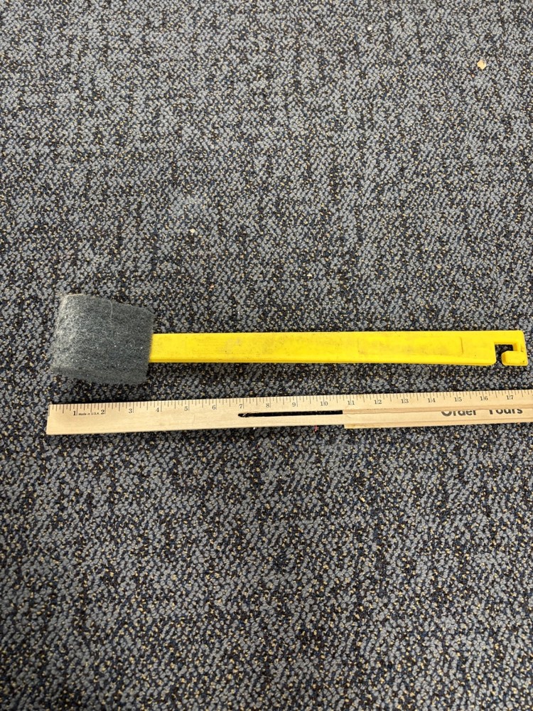 Used Doc Wellfish Algae Scraper for Glass