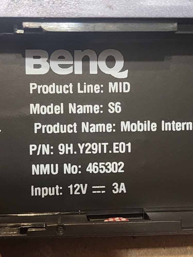 BenQ S6 Mid Touchscreen Multimedia Tablet PC Mobile Internet Device Intel Atom