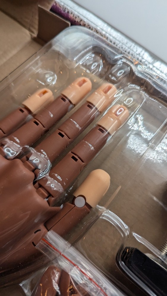 Practice Hand for Acrylic Nails-Flexible Moveable Nail Training Hand Kit + Tips