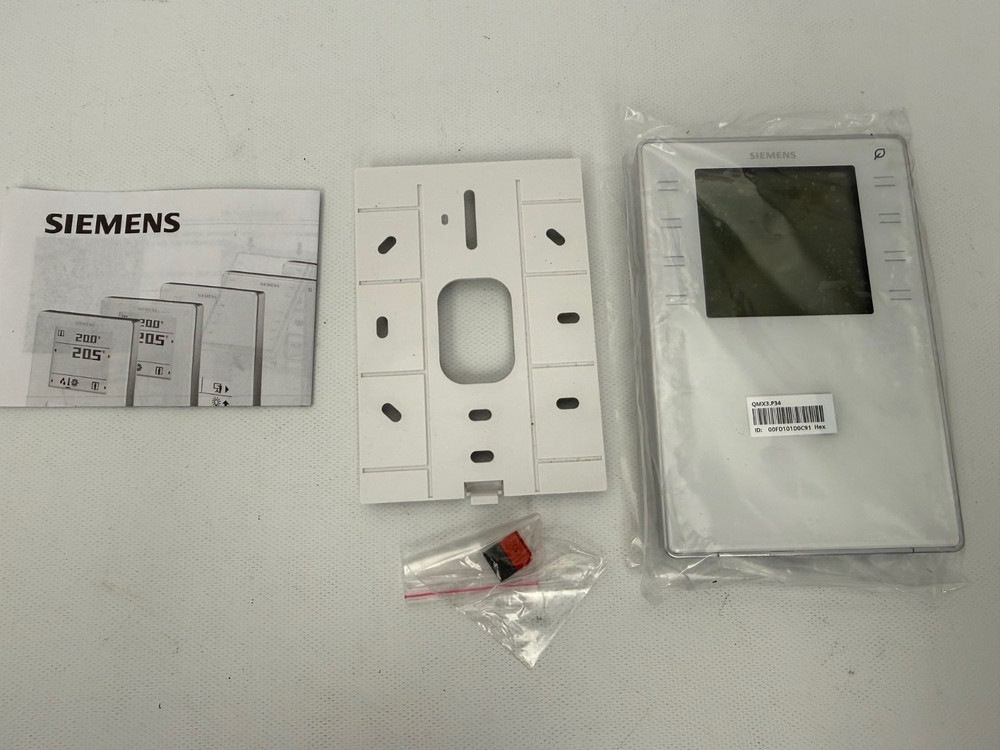 SIEMENS QMX3.P34 TEMPERATURE SENSOR ROOM UNIT WHITE NEW OPEN BOX