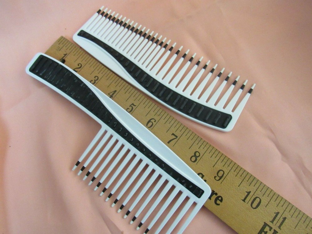 Mebco Double Volume Detangler Comb / High Volume ~2 PCS~ Black n' White ~New~