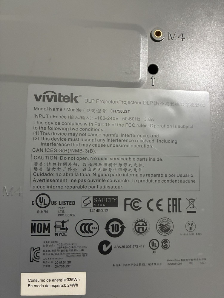 Vivitek UST Projector