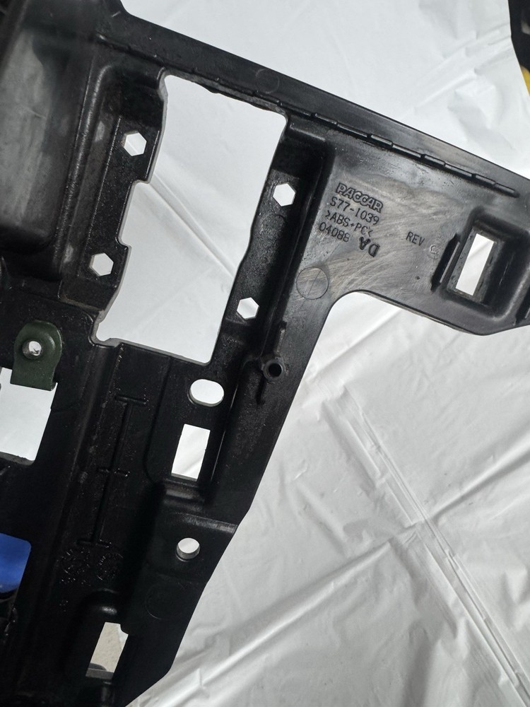 PACCAR Kenworth Peterbilt Dash Panel Frame S77-1039 OEM Dashboard Bezel