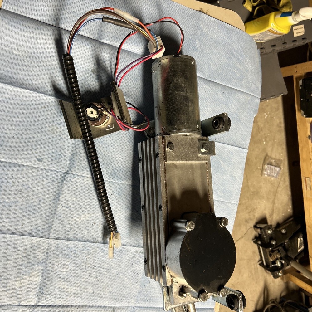 Besam Swingmaster 450 Surface Mounted