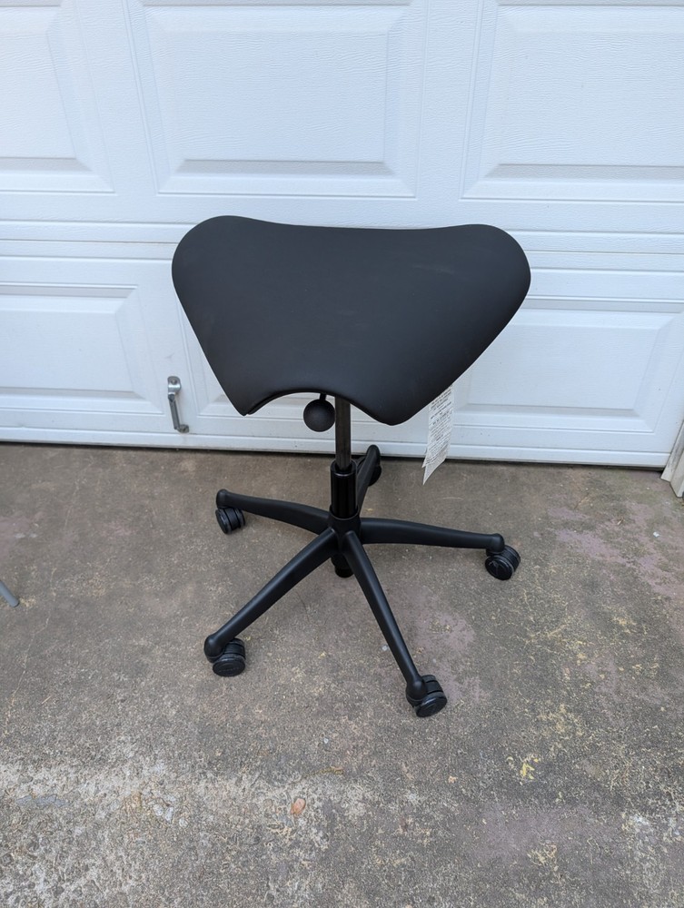 Humanscale Freedom Saddle Stool BLACK
